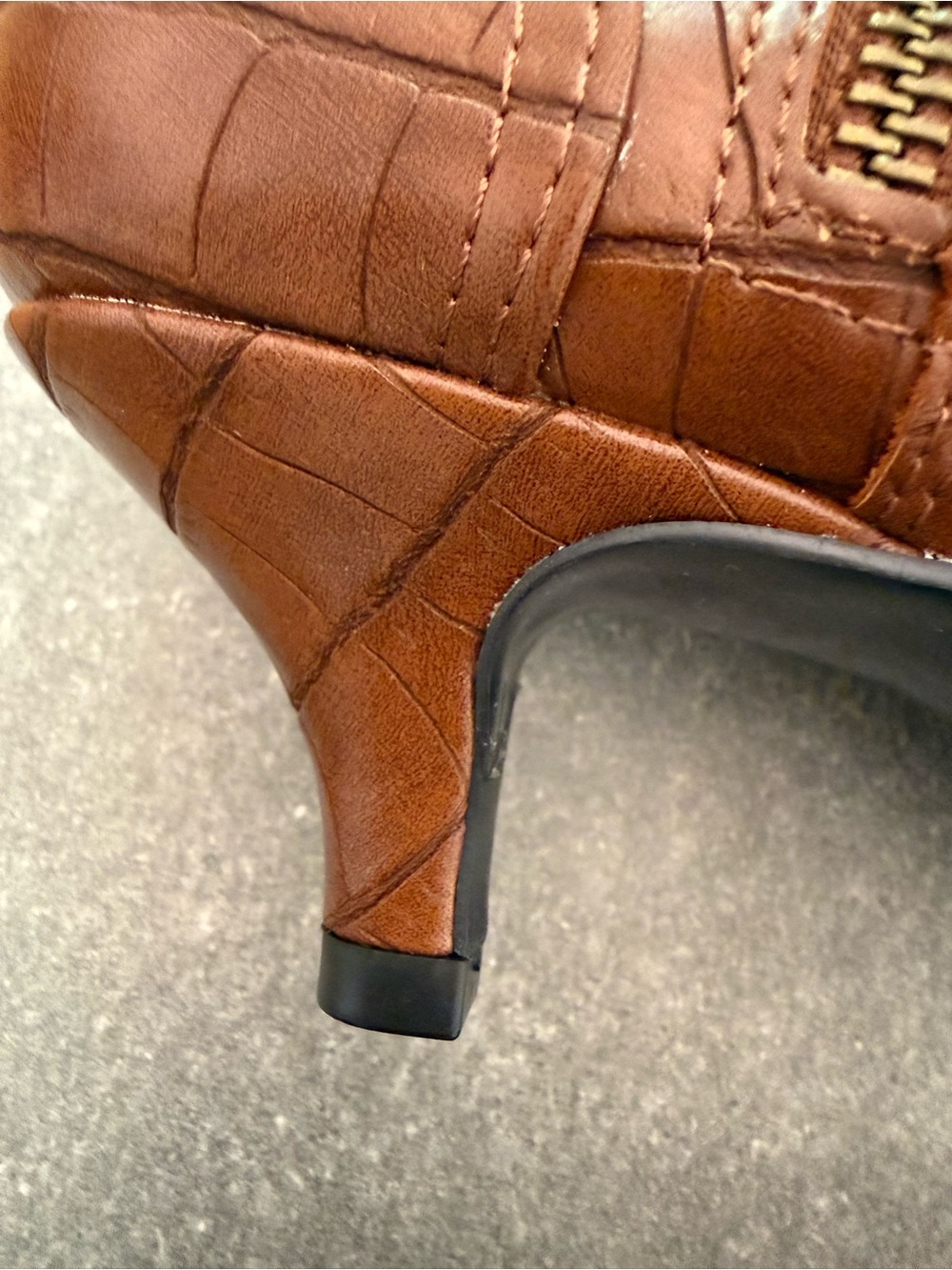 Easy Street Annalee Kitten Heel Bootie Brown Croco Pointed Toe Ankle Boots 9W - Picture 9 of 13